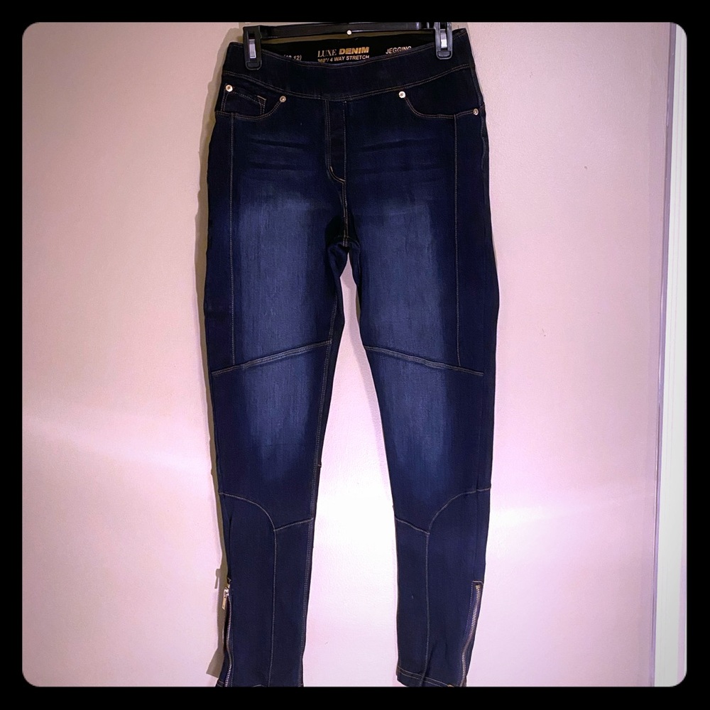 Peter Nygard Jeggings size 10-12!